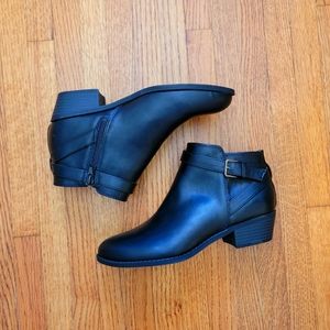 NWT American Eagle Ankle Boots